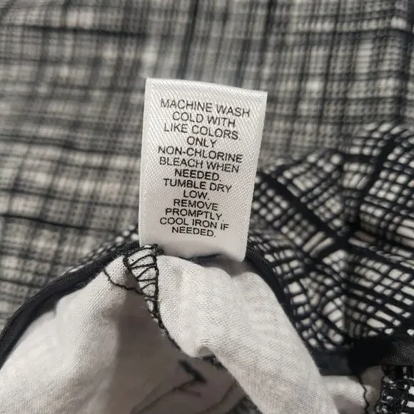 Cato Woman Black and White Sketchy Plaid Trouser Pants Size 16W - Picture 5 of 15